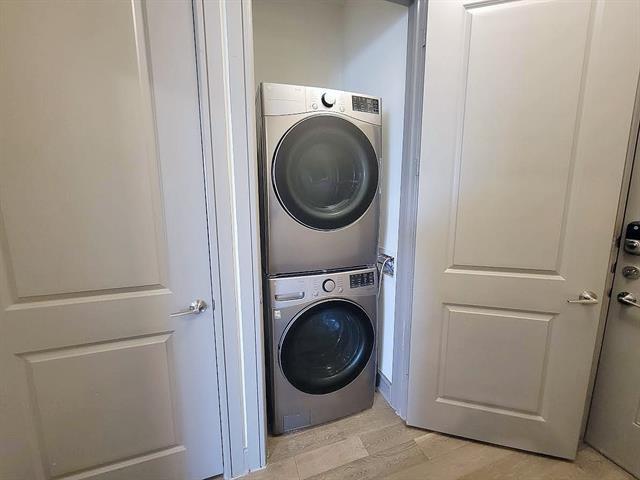 Building Photo - 2700 Old Denton Rd