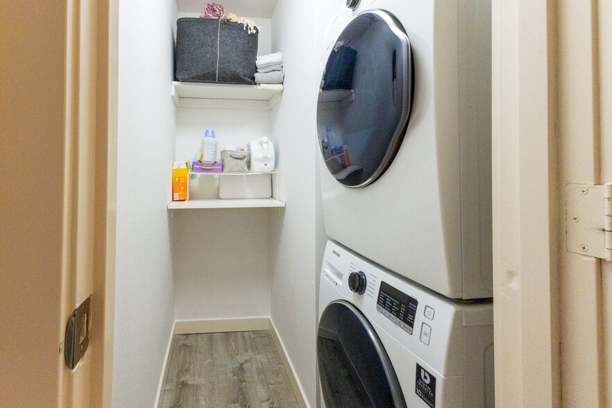 Building Photo - 18917 66th Pl W