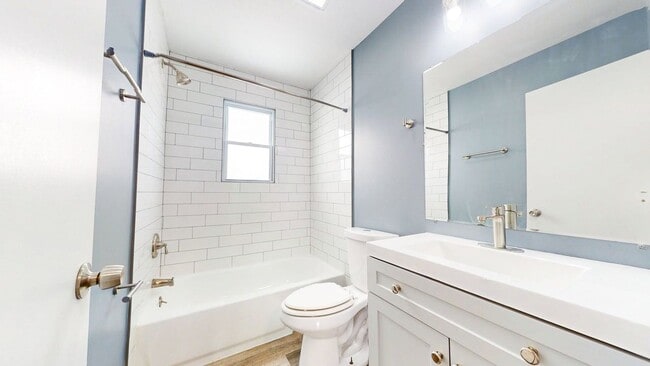 Building Photo - 793 Wiltshire Rd