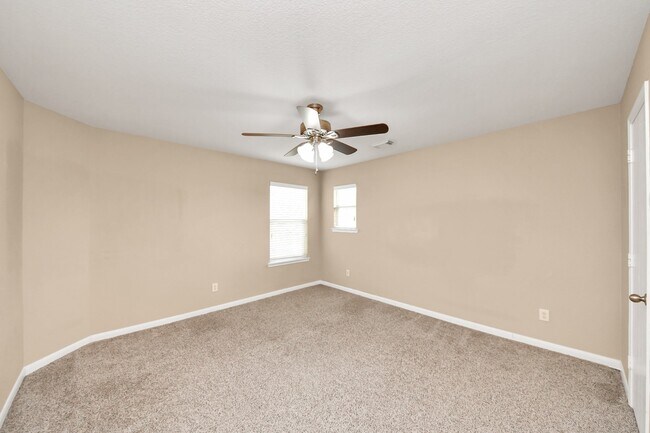 Building Photo - 2203 Gable Hollow Ln