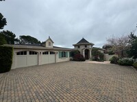 Building Photo - West Hillsborough Home For Rent