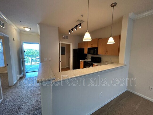 Building Photo - 8290 Gate Pkwy W