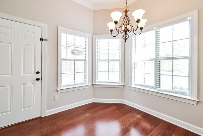 Building Photo - 7393 Brentridge Dr