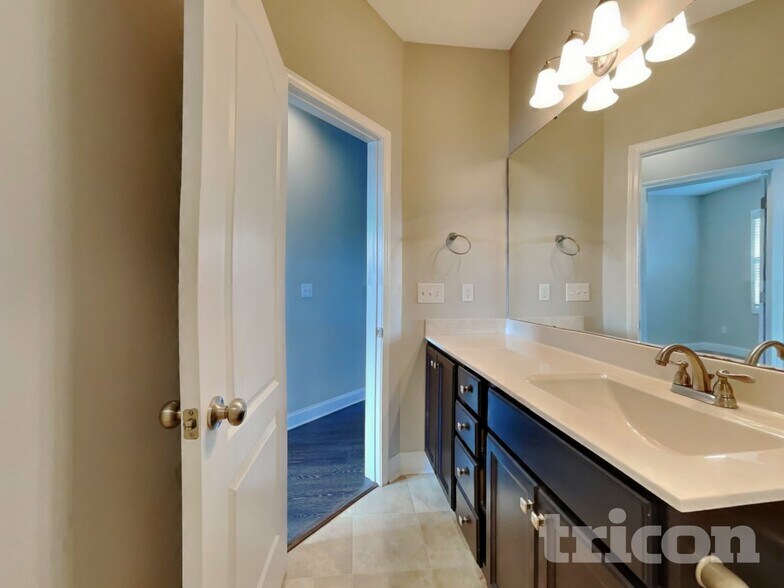 Building Photo - 25 Braddock Dr