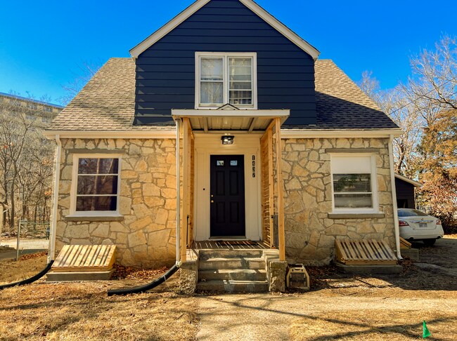 Building Photo - 1437 Legore Ln