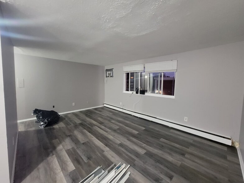 Building Photo - 14835 Euclid Ave