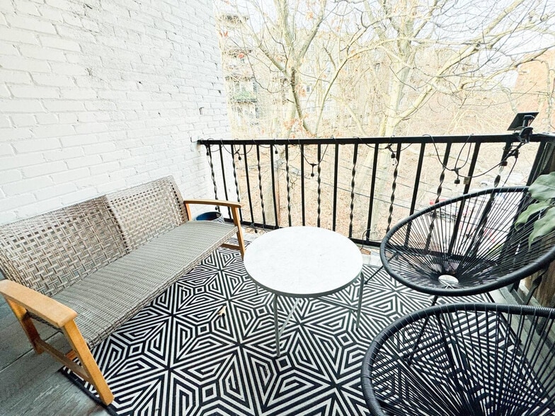 Building Photo - 25-39 Mount Hood Road-SI FL1-ID1238093P