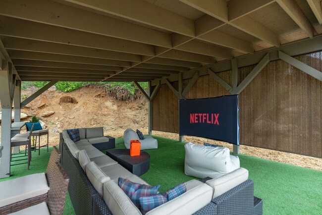 Building Photo - 36 Randall Dr