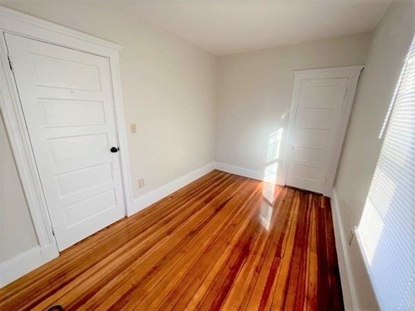 Building Photo - 109 Capen St