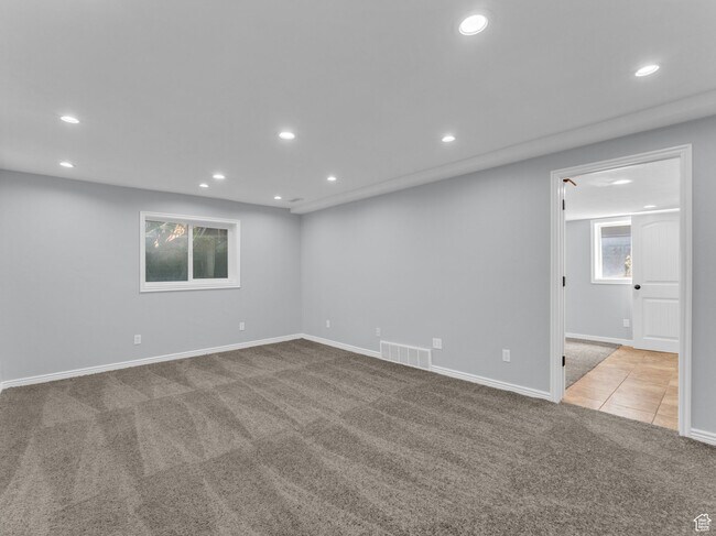 Building Photo - 8335 S 1050 E