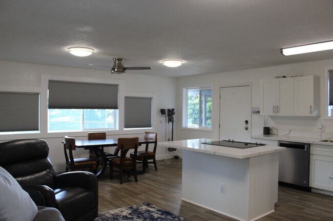 Building Photo - Loha