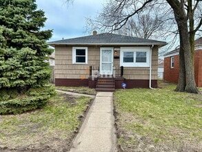 Building Photo - 1433 Shell St