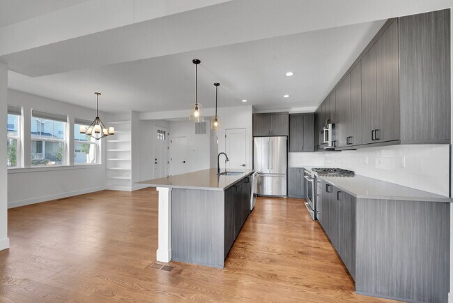 Building Photo - $3,195 - 3 Bed, 2.5 Bath Home in Thornton ...