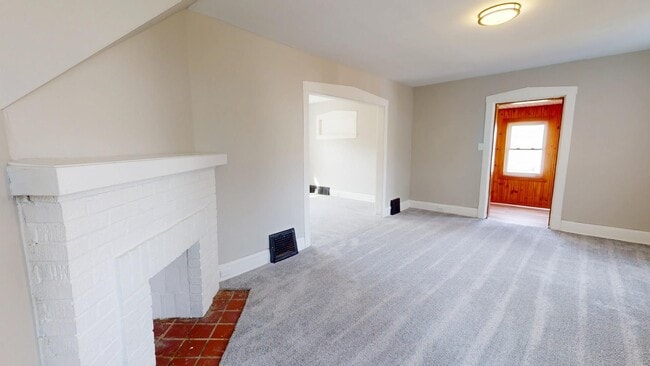 Building Photo - Cudell / West Boulevard Area - 3 bedroom/1...