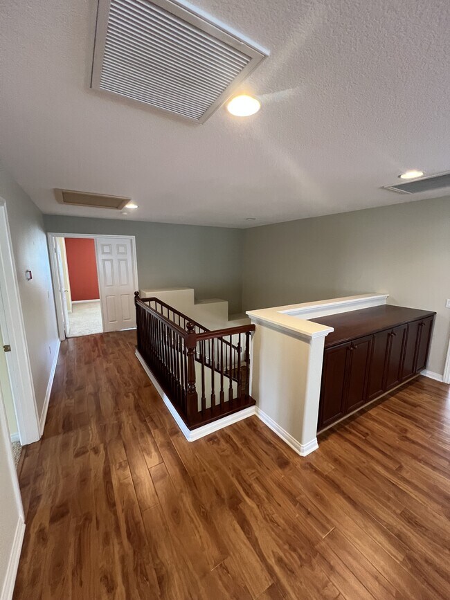 Building Photo - 42251 Harwick Ln