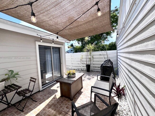 Building Photo - 13700 SW 149th Cir Ln