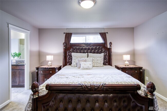 Building Photo - 3746 Maritime Dr SW