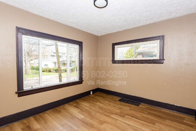 Building Photo - 243 Wildwood Ave