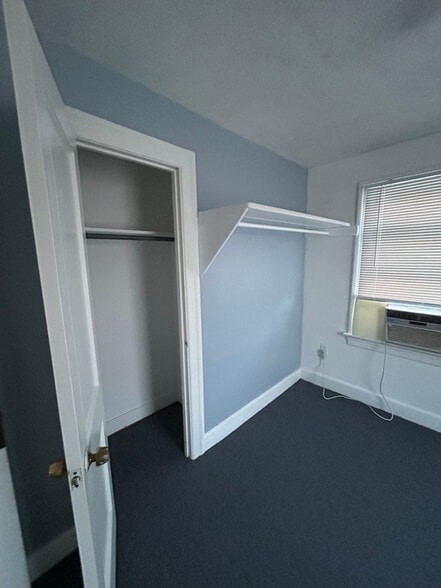 Building Photo - 1941 E Ocean View Ave