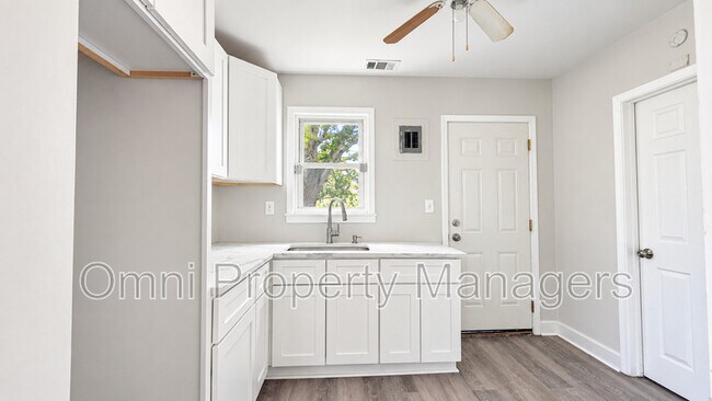 Building Photo - 8030 Chalmers Ave