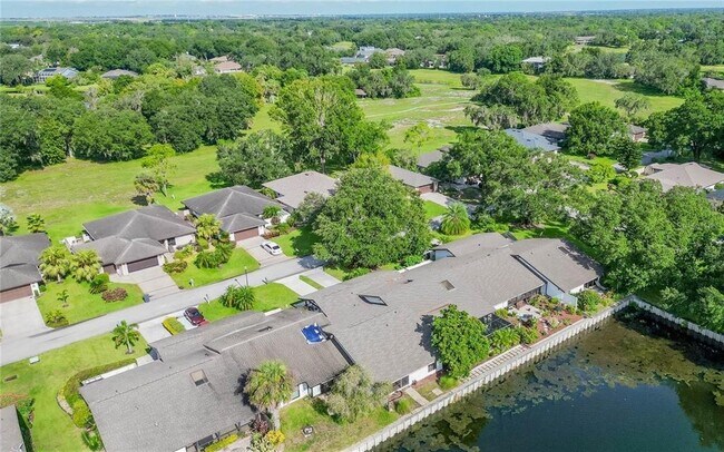 Building Photo - 8 Huntley Ct