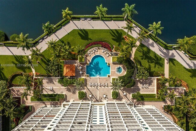 Building Photo - 13627 Deering Bay Dr