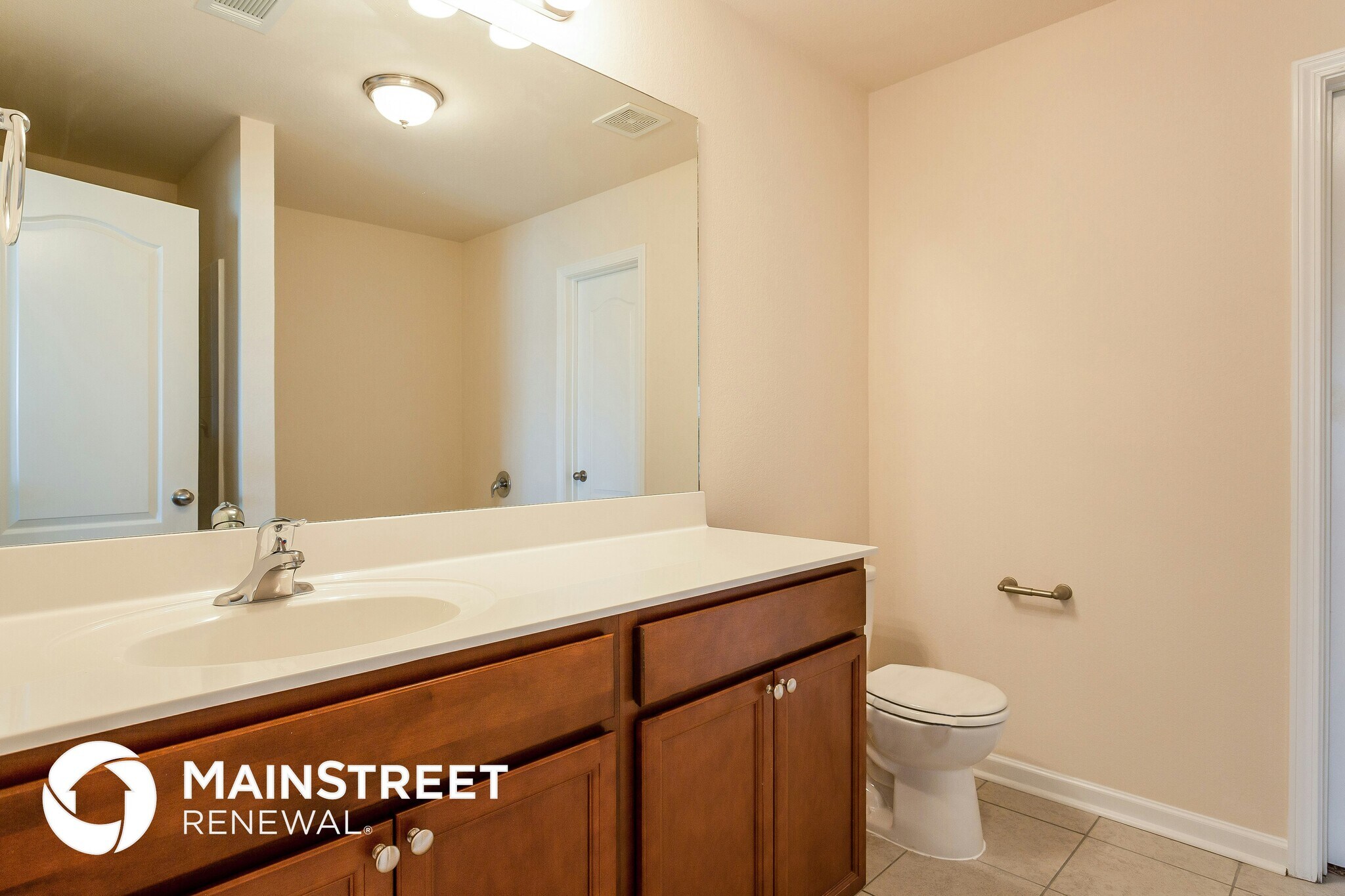 Building Photo - 2520 Queen Bee Dr