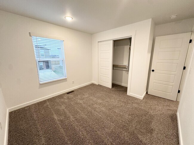 Building Photo - 891 Boardwalk Ave