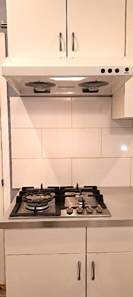 Building Photo - 1045 N Hazard Ave