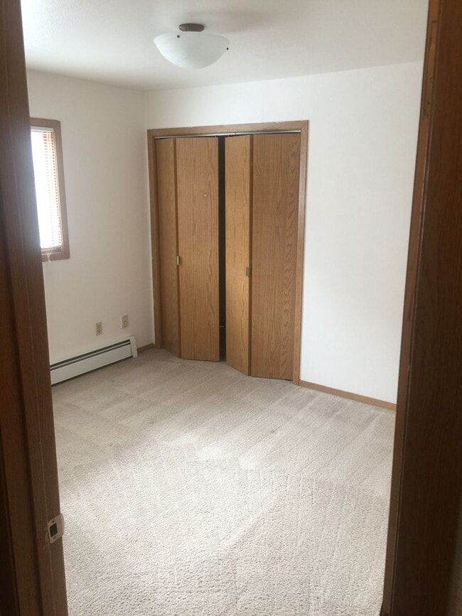 Building Photo - South Anchorage beautiful ground level 2be...