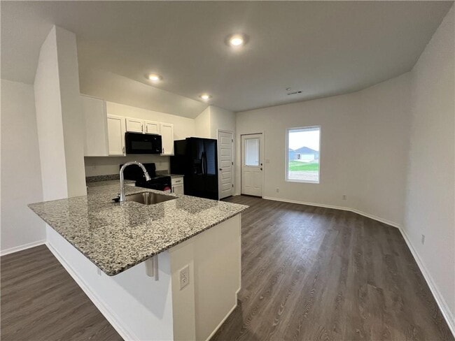 Building Photo - 2820 Evans St