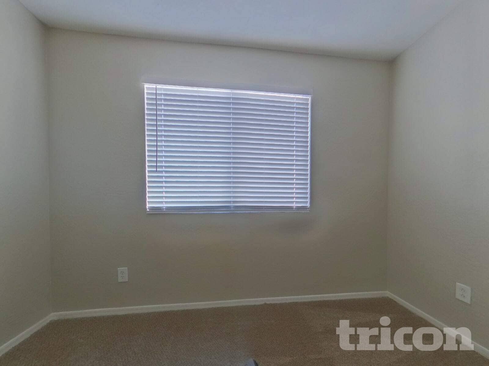 Building Photo - 1641 S 233rd Ln