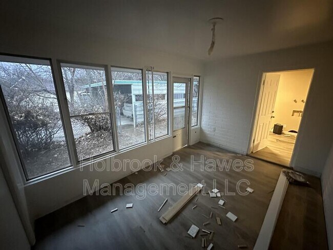 Building Photo - 414 Mathews St