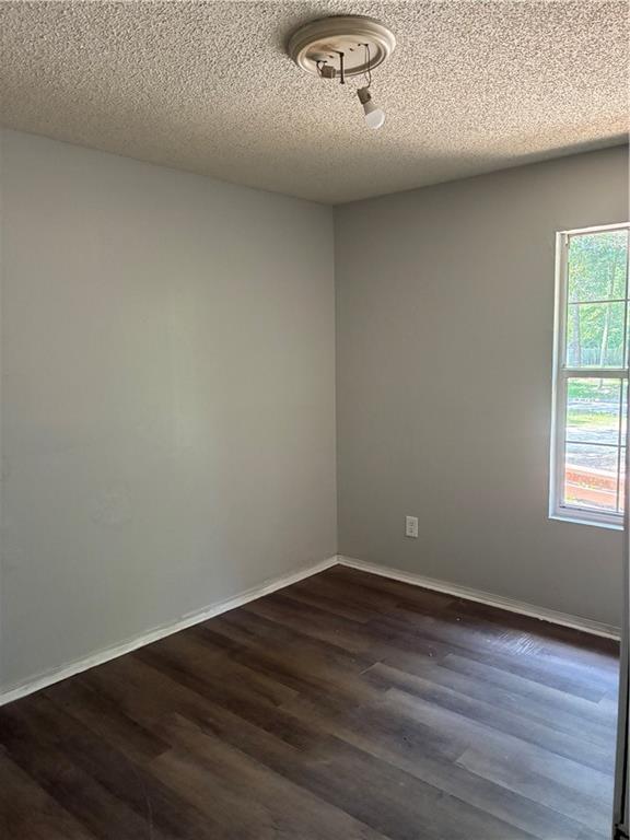 Building Photo - 1337 Stewart Rd