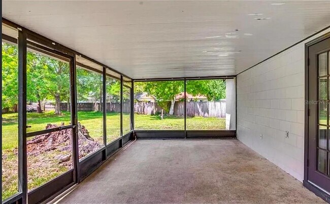 Building Photo - 120 Bent Oak Ct