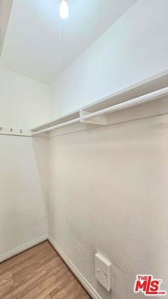 Building Photo - 1022 S Norton Ave