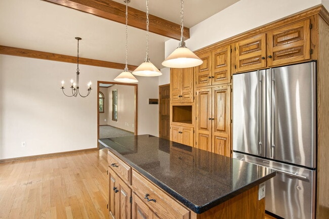 Building Photo - 41W230 Sylvan Dr