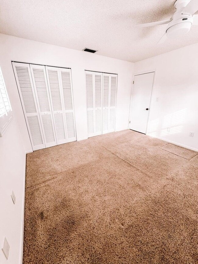 Building Photo - 8053 SE Carlton St