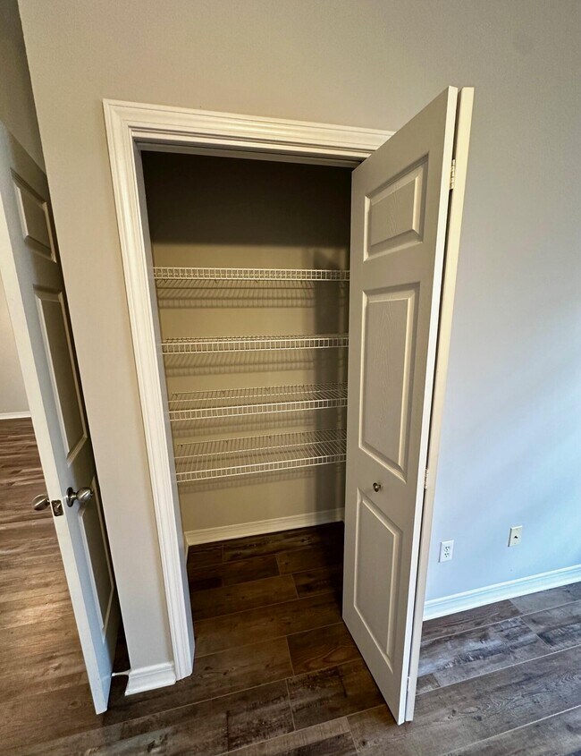 Building Photo - 2154 Whispering Pines Blvd