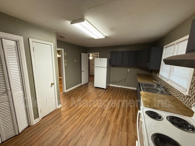 Building Photo - 132 General Bullard Ave