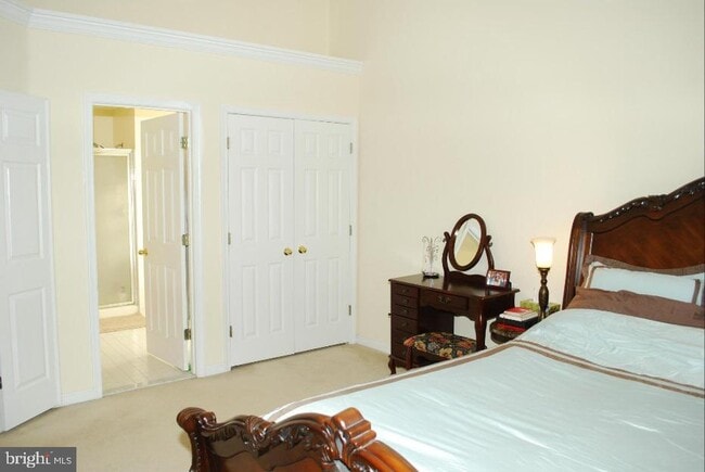 Building Photo - 4070 Fountainside Ln