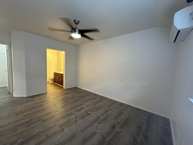 Building Photo - 1122 Kukulu St