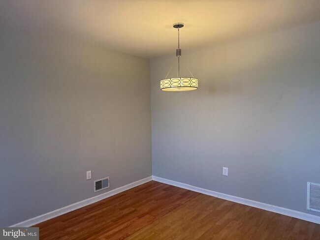 Building Photo - 18 Lighthouse Ct