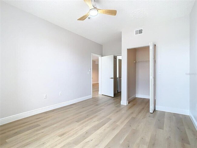 Building Photo - 5560 Metrowest Blvd