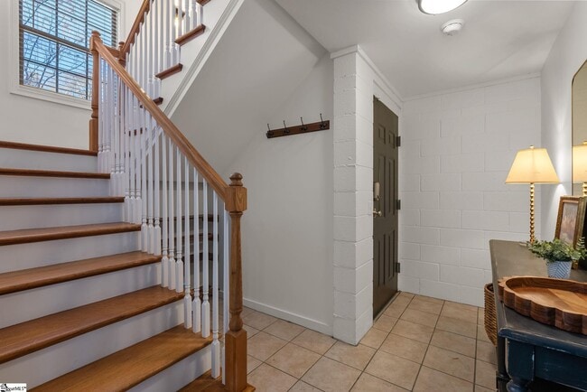 Building Photo - 7 Hamilton Ave