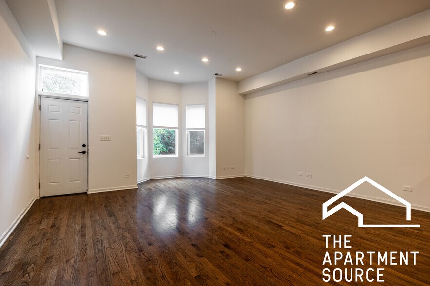 Building Photo - 2112 N Campbell Ave