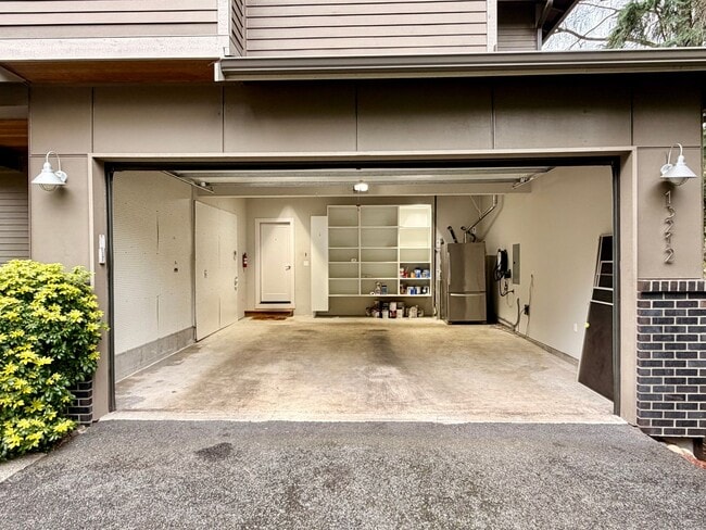 Building Photo - Cedar Park Home