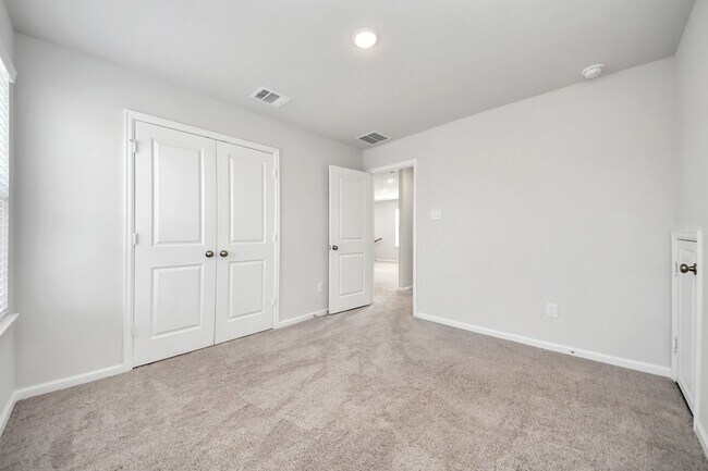 Building Photo - 16489 Moss Ln