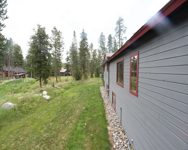 Building Photo - Extended Winter rental-Flexible lease term...