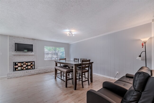Building Photo - 14228 Misty Meadow Ln
